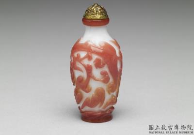 图片[2]-Red-on-white glass overlay snuff bottle with a chi-dragon design, Qing dynasty, Qianlong reign (1736-1795)-China Archive